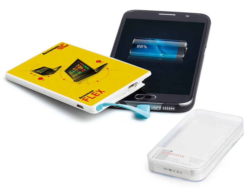 Plastična pomoćna baterija sa integrisanim micro USB kablom na kućištu, 2600 mAh