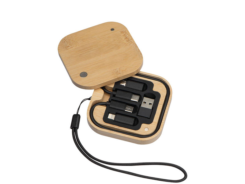 Set od bambusa za punjenje sa kablom za punjenje tip C i adapterima za USB, IOS, Android