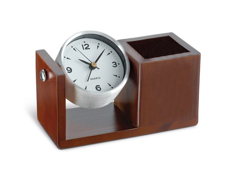 Metalni stoni sat sa alarmom i drvenom čašom za olovke